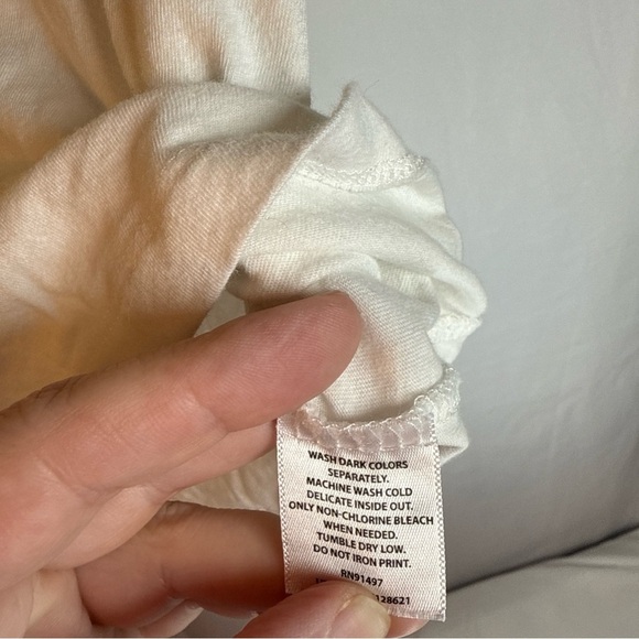 Def Leppard White Graphic Tee Size Large NWOT - Picture 9 of 9